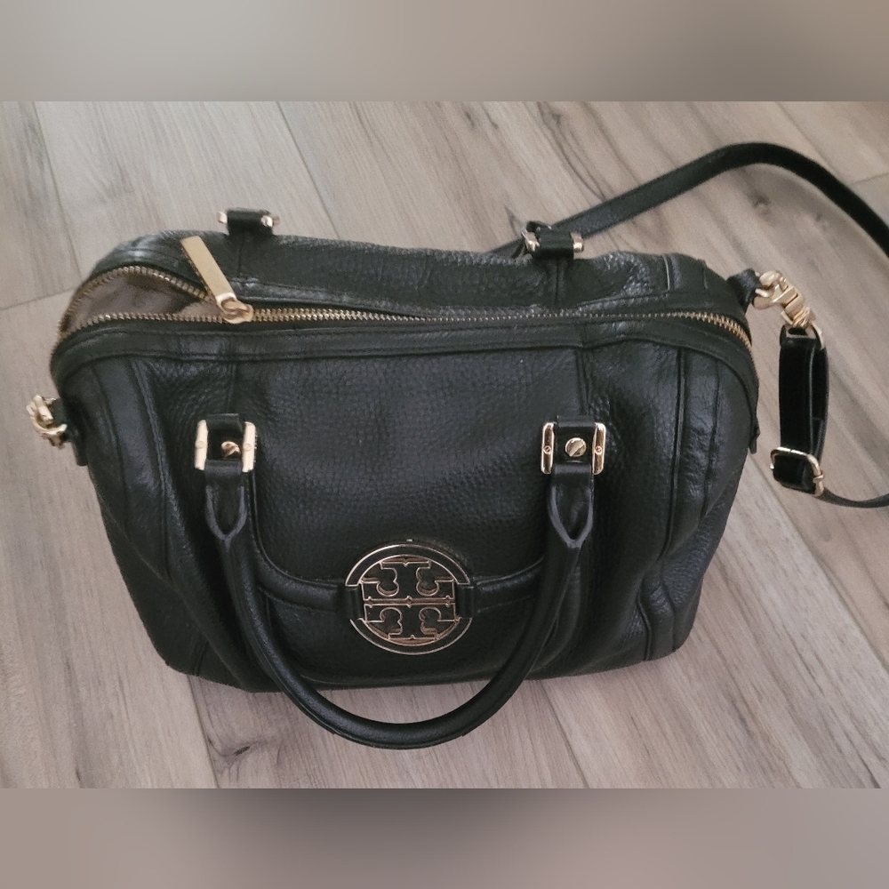 Tory BURCH Pebbled Black Leather Handbag Preowned